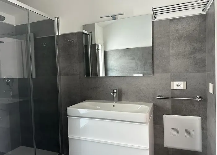 Cala Goloritze 招待所 圣玛丽亚纳瓦雷