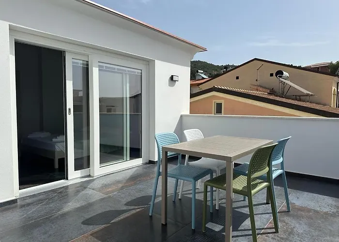 Cala Goloritze 招待所 圣玛丽亚纳瓦雷