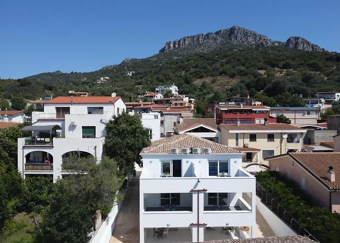 Cala Goloritze 4* 圣玛丽亚纳瓦雷